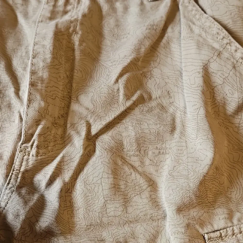 Tan Cargo Shorts with Multiple Pockets